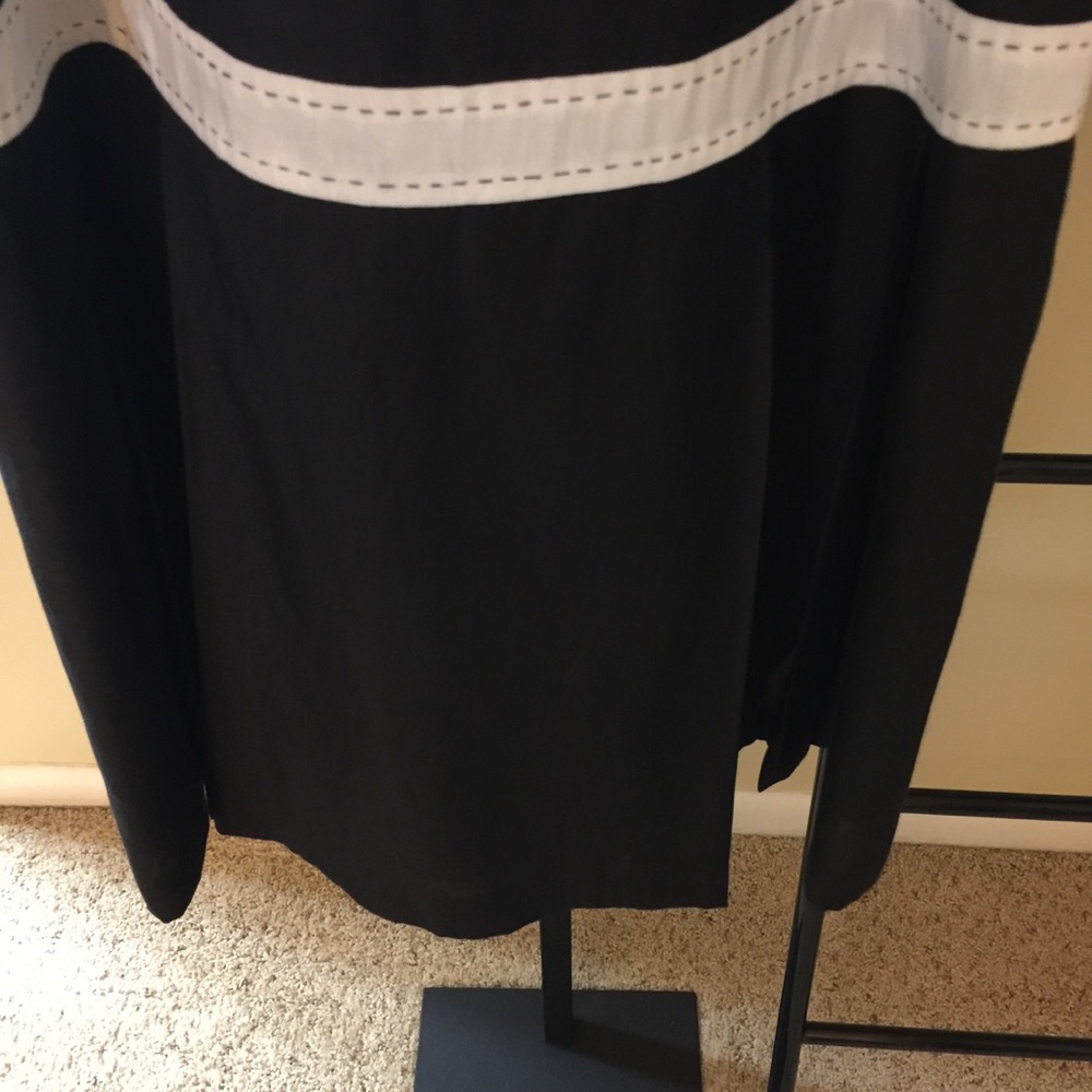 HOST PICK 🎉🎊Due Per Due Veste, Sleeveless Dress!❌❌SOLD - Picture 10 of 11